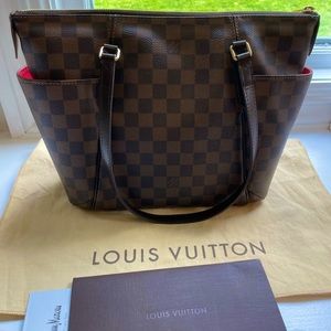 Louis Vuitton Totally PM